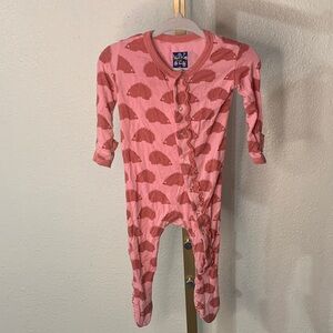 Kickee Pants- Pink bamboo hedgehog with ruffle Footie 3-6 months